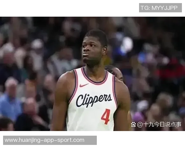 戈贝尔半场表现抢眼11分8板3助助力球队领先鹈鹕 戈贝尔半场表现抢眼11分8板3助助力球队领先鹈鹕