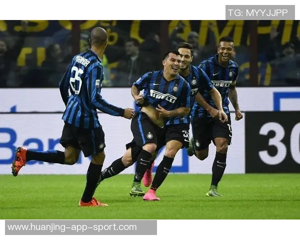 阿奇迪连续失误加肘击染红胜利队积分差距扩大至7分 阿奇迪连续失误加肘击染红胜利队积分差距扩大至7分